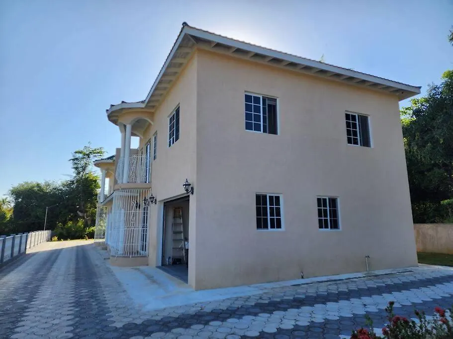 Paradise Nestled Between Montego Bay And Negril Hopewell 別荘