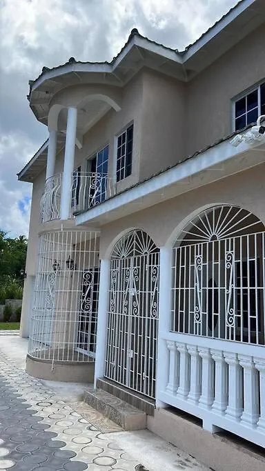 Paradise Nestled Between Montego Bay And Negril Hopewell Holiday home
